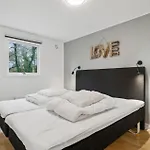 3 Bedroom Cozy In *