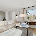 3 Bedroom Cozy In