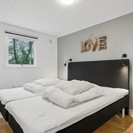3 Bedroom In *