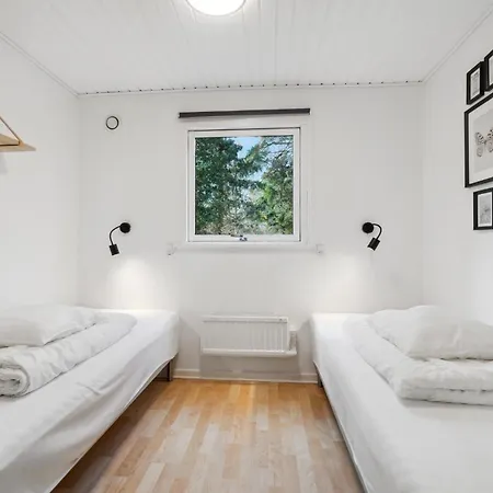 3 Bedroom In Holiday home