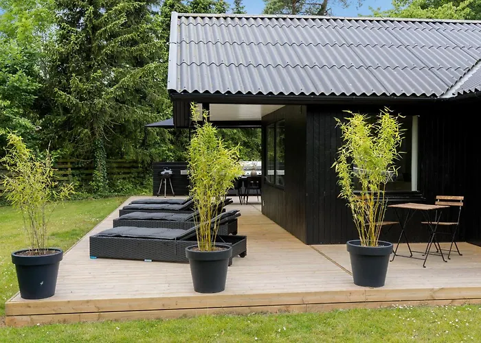 3 Bedroom Cozy In Vakantiehuis Neksø